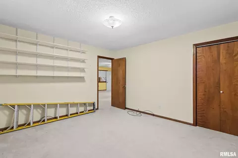 Bedroom - 2108 Austin Dr, Springfield, IL 62704 photo 7 of 10