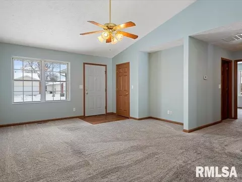 2909 Ocala Ln, Springfield, IL 62707 photo 6