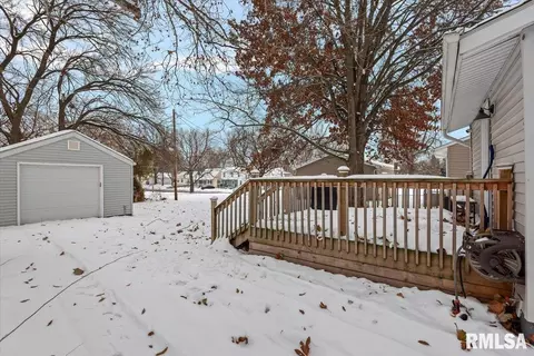 Exterior - 908 N Walnut St, Springfield, IL 62702 photo 1 of 2