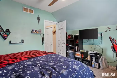 Bedroom - 908 N Walnut St, Springfield, IL 62702 photo 4 of 4