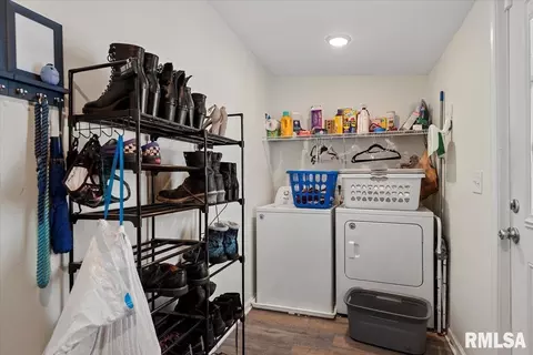 Other - 908 N Walnut St, Springfield, IL 62702 photo 5 of 9