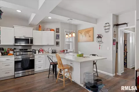 Kitchen - 908 N Walnut St, Springfield, IL 62702 photo 3 of 3