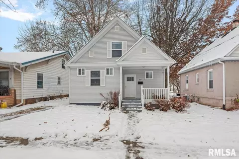 908 N Walnut St, Springfield, IL 62702