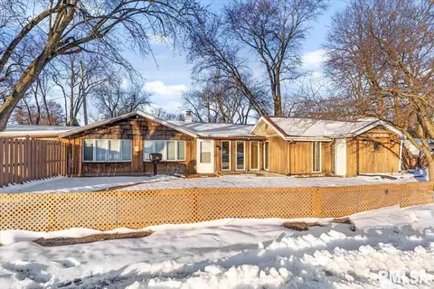 1725 Adlai Stevenson Dr, Springfield, IL 62703