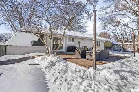 Exterior - 200 N Durkin Dr, Springfield, IL 62702 photo 7 of 7
