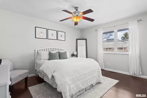Bedroom - 200 N Durkin Dr, Springfield, IL 62702 photo 1 of 6