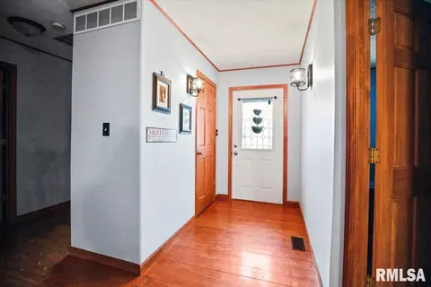 Entry Way - 3810 Bristlecone Dr, Springfield, IL 62712 photo 1 of 1