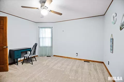 Bedroom - 3810 Bristlecone Dr, Springfield, IL 62712 photo 2 of 6
