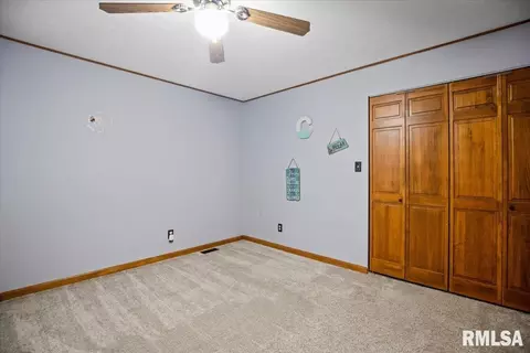 Bedroom - 3810 Bristlecone Dr, Springfield, IL 62712 photo 1 of 6