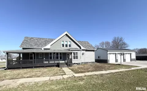 109 E West St, Oneida, IL 61467
