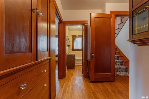 Entry Way - 2125 700th St, Chestnut, IL 62518 photo 1 of 7