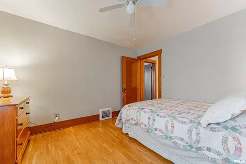 Bedroom - 2125 700th St, Chestnut, IL 62518 photo 3 of 8