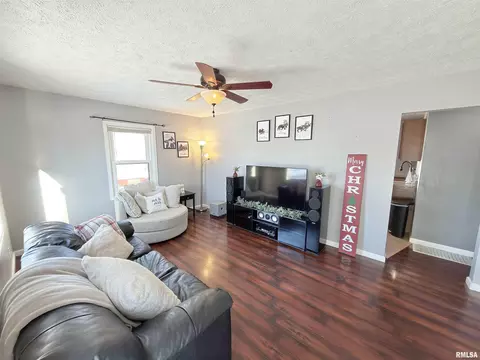 Living - 3606 Sherman St, Springfield, IL 62703 photo 1 of 1