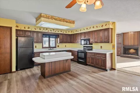2540 Delaware Dr, Springfield, IL 62702 photo 8