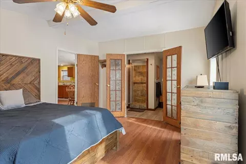 Bedroom - 367 E Oak St, Hettick, IL 62649 photo 3 of 5