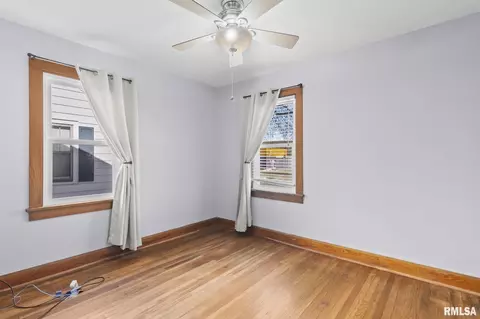 Bedroom - 235 N Illinois St, Springfield, IL 62702 photo 1 of 7