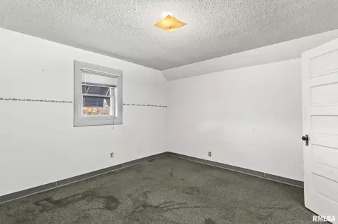 1506 E Phillips St, Springfield, IL 62702 photo 9