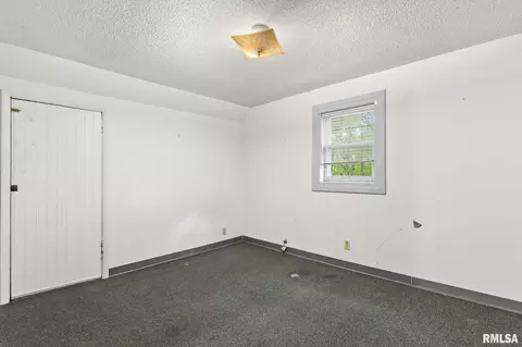 1506 E Phillips St, Springfield, IL 62702 photo 11