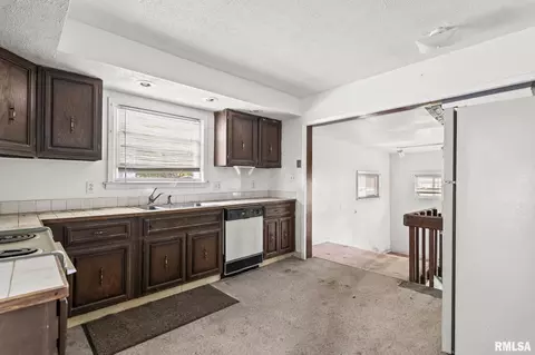 1504 E Phillips St, Springfield, IL 62702 photo 8