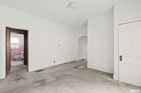 1504 E Phillips St, Springfield, IL 62702 photo 7
