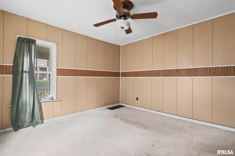 1504 E Phillips St, Springfield, IL 62702 photo 16