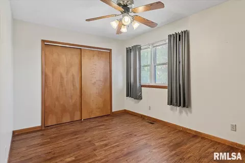 Bedroom - 29 Belhaven Dr, Springfield, IL 62704 photo 1 of 8