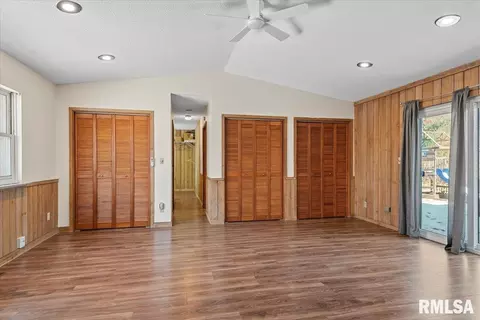 Entry Way - 29 Belhaven Dr, Springfield, IL 62704 photo 3 of 3