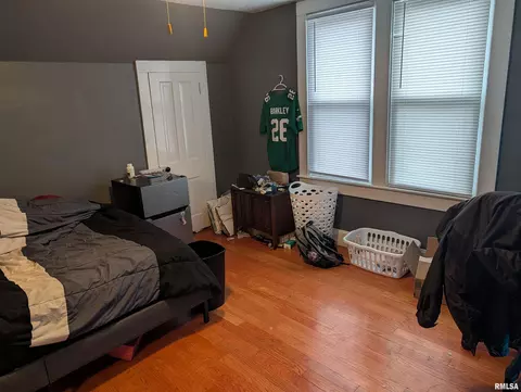Bedroom - 608 W Calhoun St, Macomb, IL 61455 photo 5 of 6