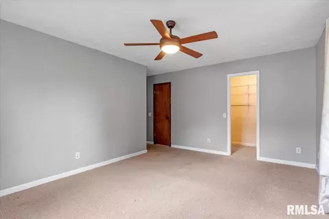 Bedroom - 3131 Turning Mill Dr, Springfield, IL 62704 photo 3 of 7