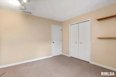 Bedroom - 3131 Turning Mill Dr, Springfield, IL 62704 photo 7 of 7