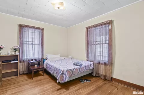 Bedroom - 2236 E Adams St, Springfield, IL 62703 photo 1 of 6