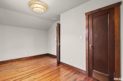 Bedroom - 1023 Broadway St, Lincoln, IL 62656 photo 2 of 9