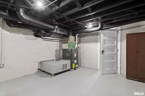 Other - 1023 Broadway St, Lincoln, IL 62656 photo 17 of 18