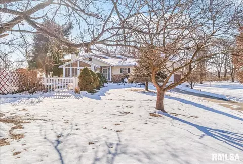 2680 Piper Ln, Springfield, IL 62707