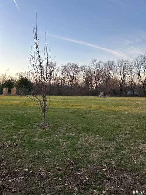 Exterior - 180 Etherton Ln, Springfield, IL 62712 photo 7 of 14