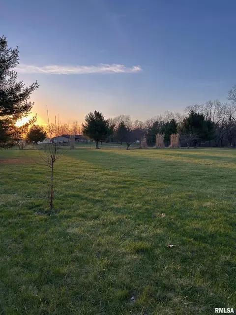 Exterior - 180 Etherton Ln, Springfield, IL 62712 photo 12 of 14
