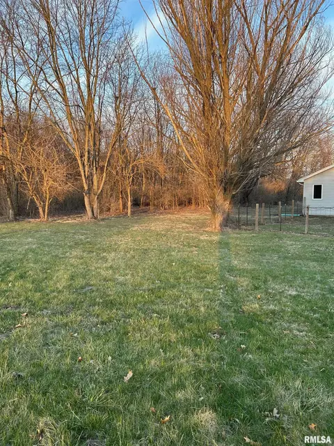 Exterior - 180 Etherton Ln, Springfield, IL 62712 photo 13 of 14