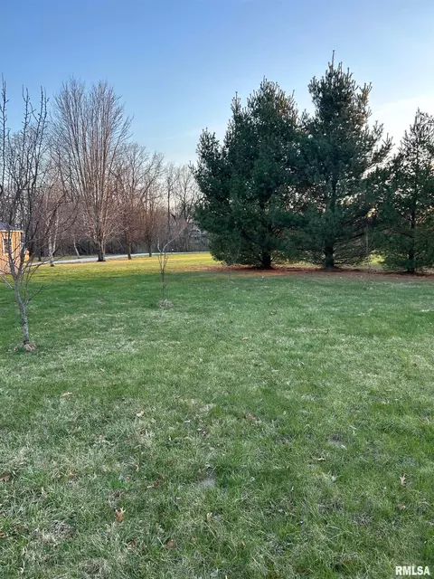 Exterior - 180 Etherton Ln, Springfield, IL 62712 photo 10 of 14