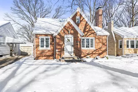 1517 W Jackson St, Springfield, IL 62704