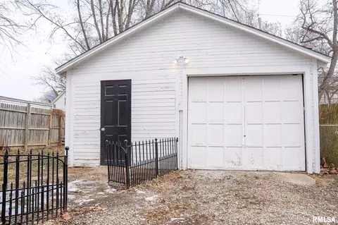 1028 N 3rd St, Springfield, IL 62702 photo 24