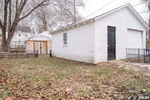 1028 N 3rd St, Springfield, IL 62702 photo 27