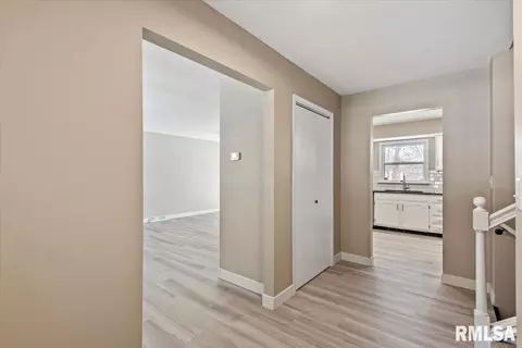 18 Dean Park Rd, Springfield, IL 62707 photo 4