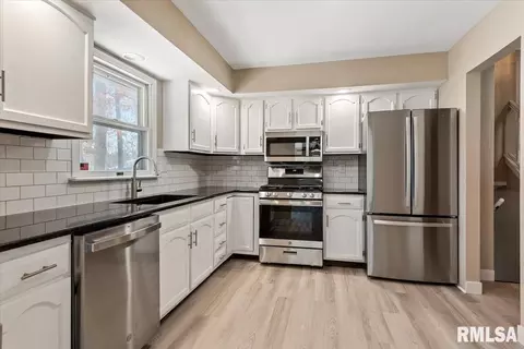 18 Dean Park Rd, Springfield, IL 62707 photo 11