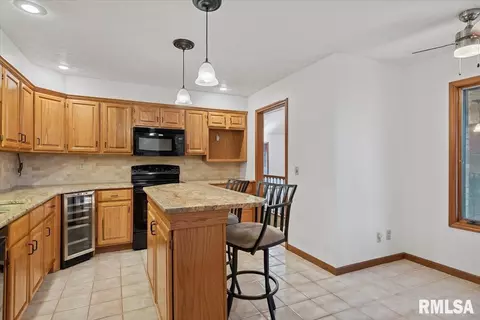 2553 Chapel Hill Dr, Springfield, IL 62702 photo 16