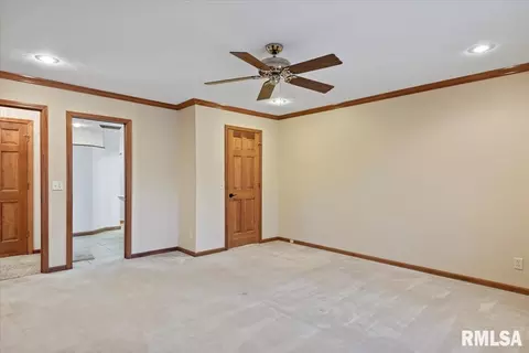 2553 Chapel Hill Dr, Springfield, IL 62702 photo 22
