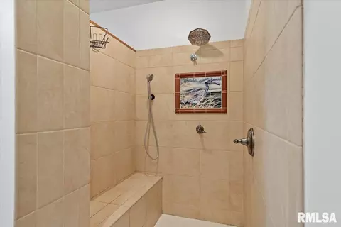 2553 Chapel Hill Dr, Springfield, IL 62702 photo 27