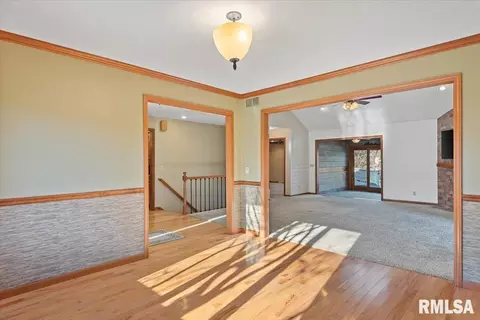 2553 Chapel Hill Dr, Springfield, IL 62702 photo 13