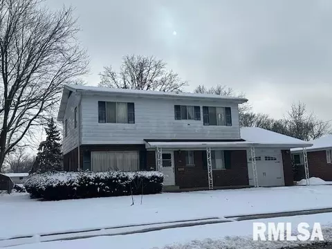 908 Virginia Ave, Taylorville, IL 62568