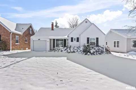 1532 W Edwards St, Springfield, IL 62704