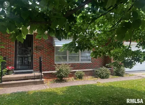 44 Locksley Ln, Springfield, IL 62704 photo 2